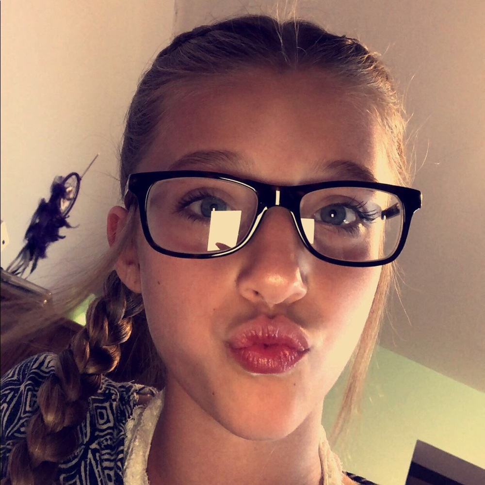 Meet your Posher, Linsey